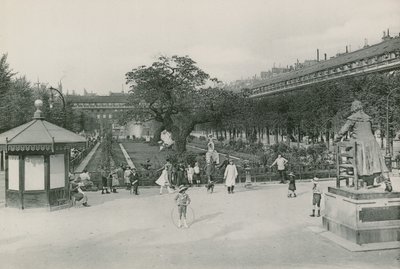 De Tuin van Palais-Royal door French Photographer